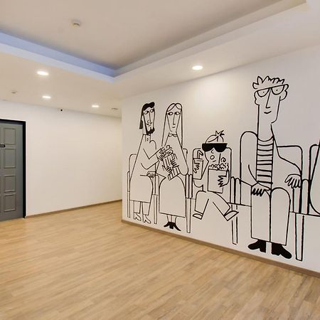 OYO Townhouse 1014 De Alphabet Hotel Q City Gachibowli Buitenkant foto